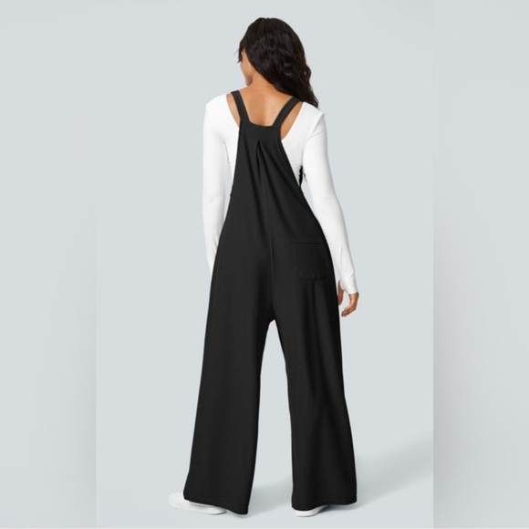 Halara wide leg jumpsuit adjustable straps - Picture 4 of 4